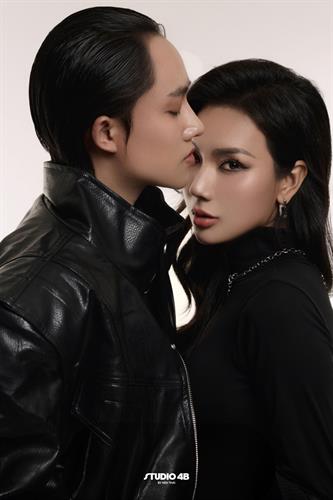 COUPLE IN BLACK #31