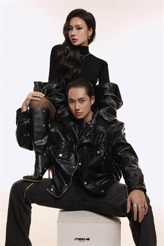 COUPLE IN BLACK #32