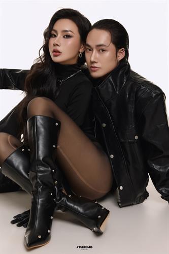COUPLE IN BLACK #34