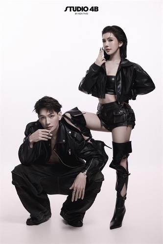 COUPLE IN BLACK #26