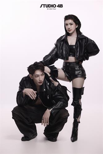 COUPLE IN BLACK #27