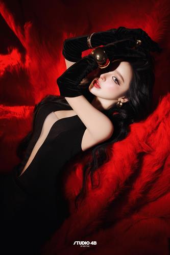 VELVET #047