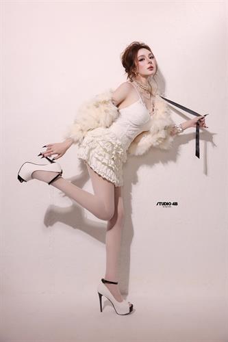 WHITE #039