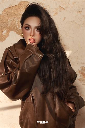 BROWN #023