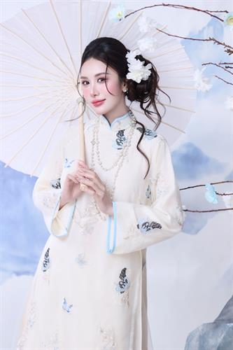 BẠCH VÂN13