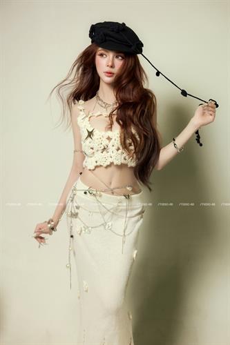 LADY4