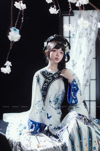 YUE YING10