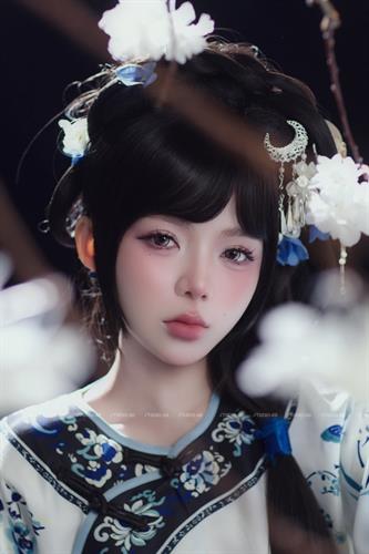 YUE YING11