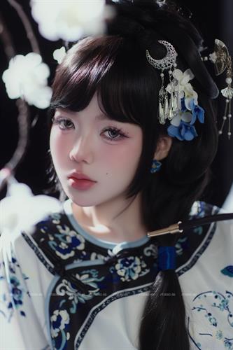 YUE YING5